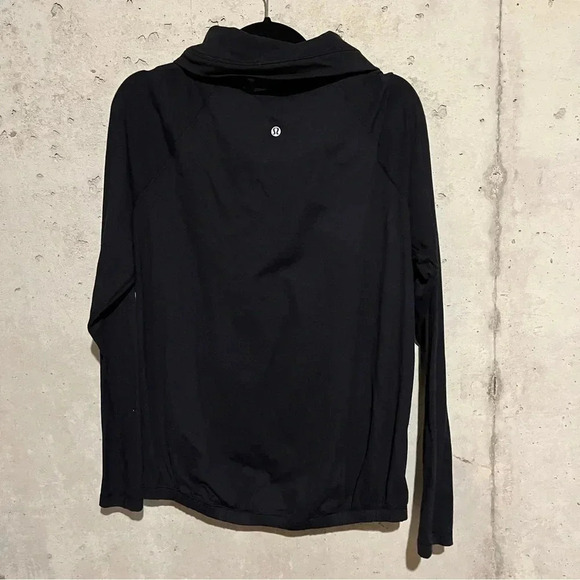 Lululemon Healthy Heart Pullover in Black Size 6 - Picture 4 of 9
